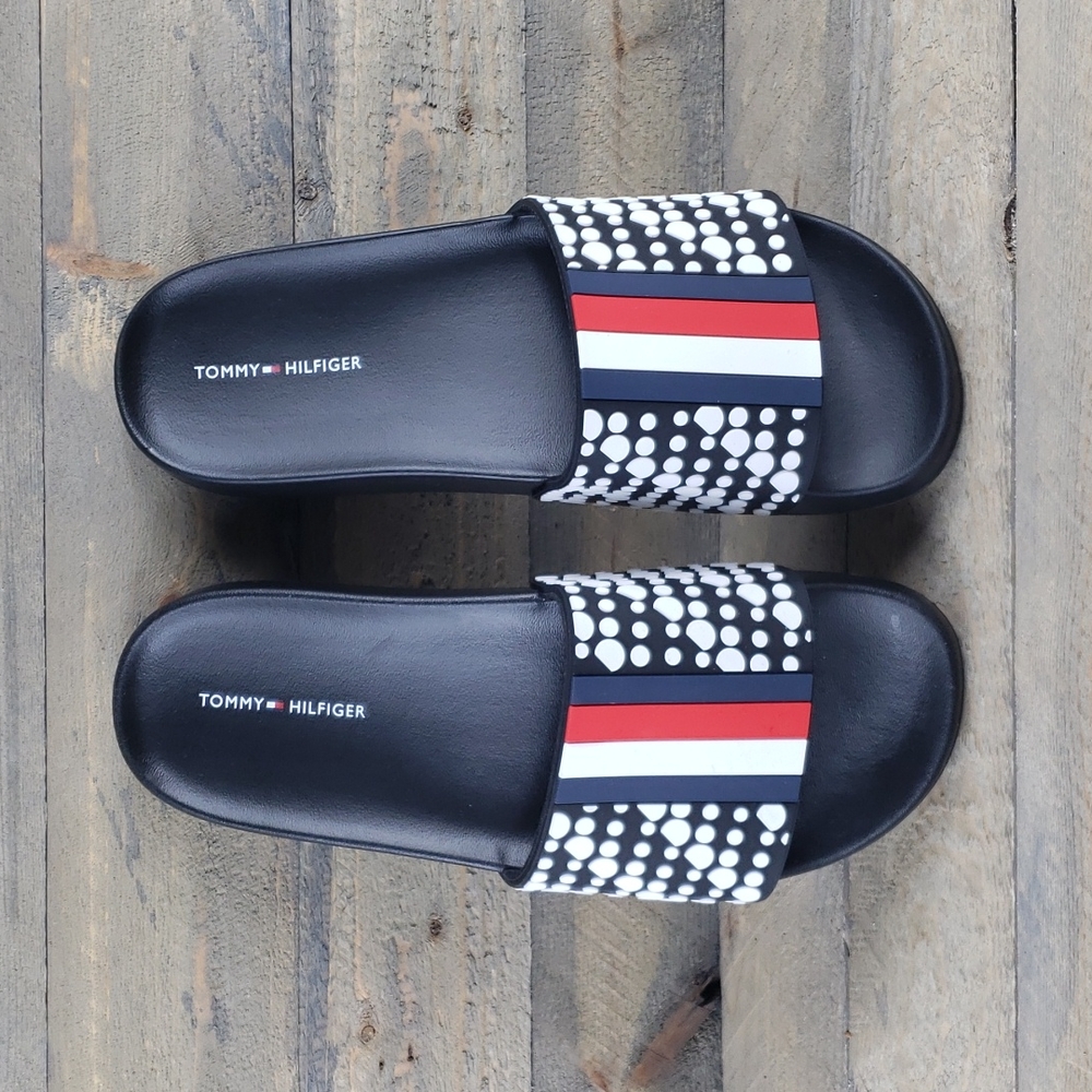 Tommy Hilfiger Women's Dixen  Slides Sandals NEW